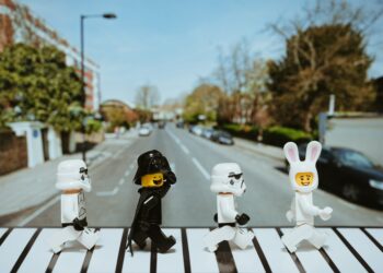 How many seasons did the original Star Trek TV show run?