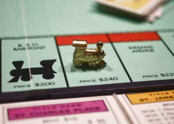 What happens when a player rolls 3 consecutive doubles in Monopoly?