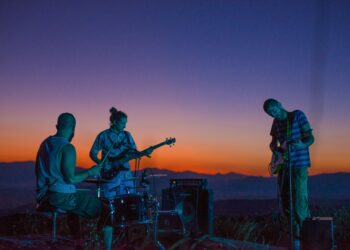 What Beach Boys song was parodied and used as a protest song during the 1979 Iranian Hostage Crisis?
