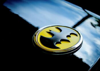 Who played the lead role of Batman in ABC’s 1960s Batman TV series?