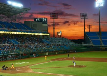 Who is the youngest player to be inducted into the Baseball Hall of Fame?