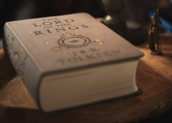 Which volume of the Lord of the Rings was published by J.R.R.Tolkien in 1955?