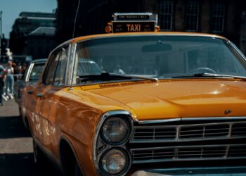 How old was the character Iris Steensma from the movie Taxi Driver?