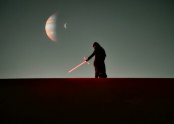 What fake name did Obi-Wan Kenobi use when he first met Luke Skywalker?