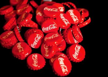 In 1978, Coca-Cola became the only company to sell packaged cold beverages in which country?