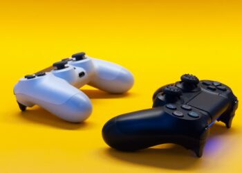 Which of the following is the first-ever commercial home video game console?