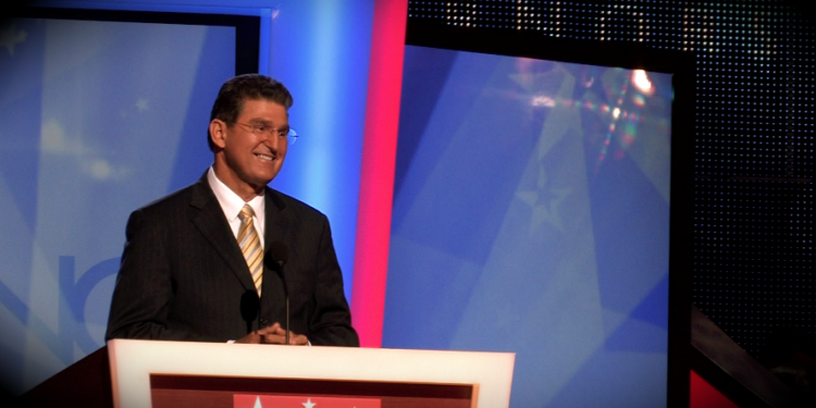 Joe Manchin Considering 2024 Presidential Run Can He Beat Trump?