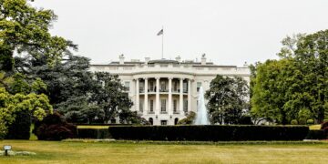 Which U.S. President is best known for the “Reaganomics” economic policies, which focused on tax cuts, deregulation, and reducing government spending?